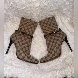 Vintage Gucci GG Monogram Horsebit Harness Ankle High Heeled Beige Canvas Boots